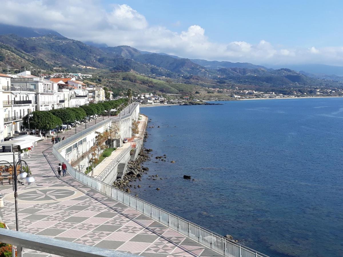 Il Molo Camere Per Vacanze Diamante Extérieur photo