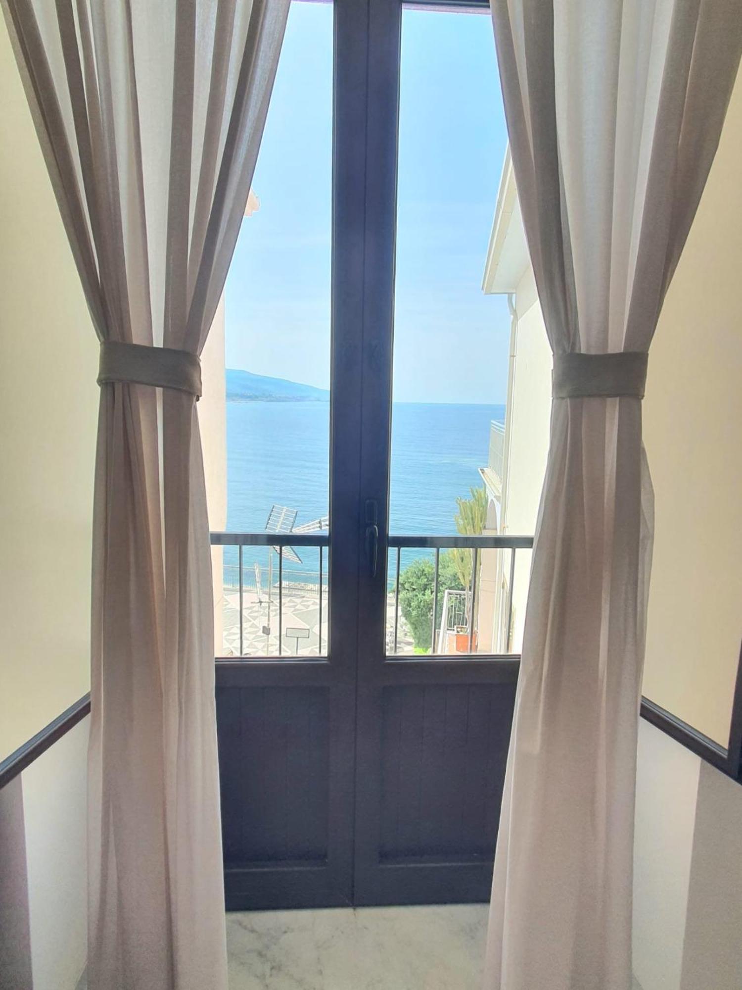 Il Molo Camere Per Vacanze Diamante Extérieur photo